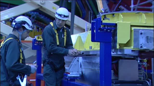 Préparatifs pour l'insertion d'un Supermodule dans le calorimètre ...